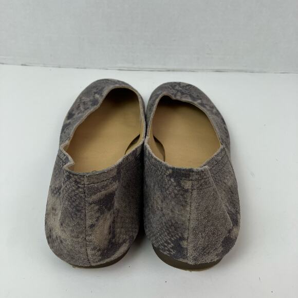Lucky Brand Sz 10 Alba Grey Suede Animal Print Ballet Flats Soft Comfy - Picture 13 of 16